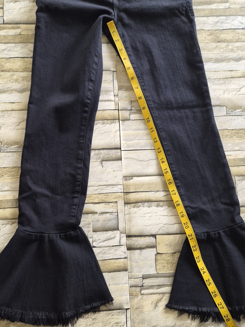 ​FRAME Jeans Women's 27 Black Film Noir Ruffle Flare Hem Bell Bottom Western - Picture 7 of 15